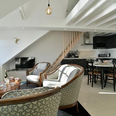 Lostra 2 - Appartement Avec Mezzanine, Front De Mer A Cancale Sur Le Port De La Houle Extérieur photo