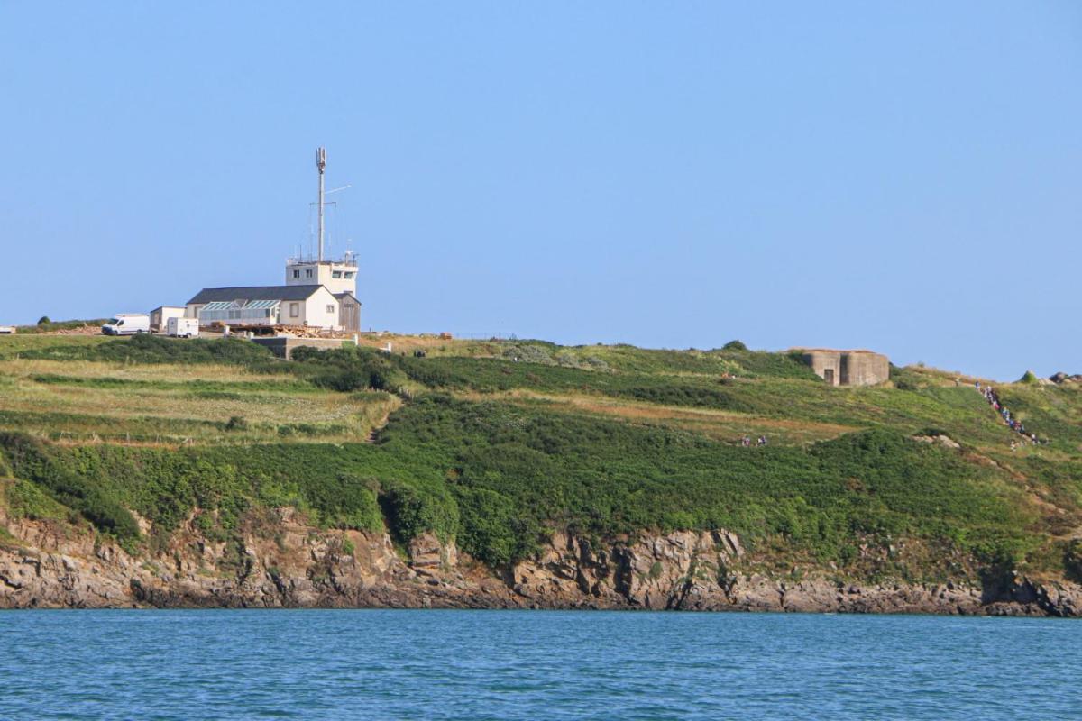 Lostra 2 - Appartement Avec Mezzanine, Front De Mer A Cancale Sur Le Port De La Houle Extérieur photo