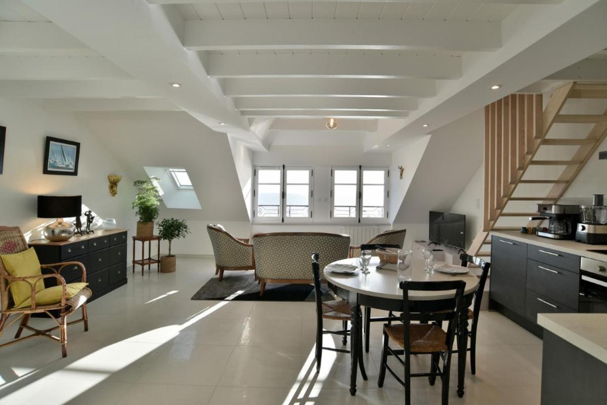Lostra 2 - Appartement Avec Mezzanine, Front De Mer A Cancale Sur Le Port De La Houle Extérieur photo